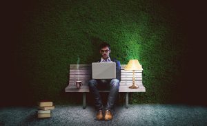 なぜ、未経験でも20代でクリエイティブな職種に転職できるのか？