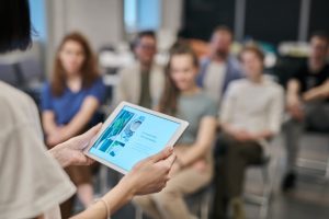社内研修のネタ切れを解消する方法｜担当者向け厳選テーマ集