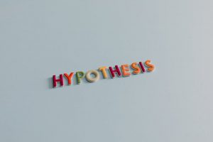 アブダクション思考とは｜仮説から逆算するクリエイティブな推論法