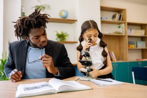 知的好奇心を高める方法｜アイデアが湧き続ける人の習慣と環境づくり