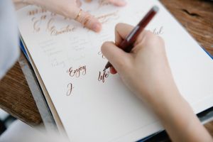 研修の振り返りシートの作り方｜学びを定着させる設問設計のコツ