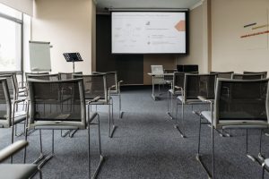 研修のロールアウトとは｜全社展開を成功させる段取りと注意点