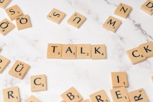 アイデアの言語化とは｜漠然とした発想を言葉にする思考の技術