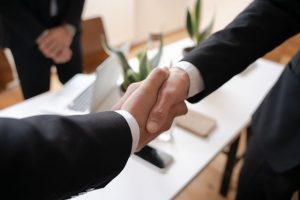 交渉力研修の費用相場｜BATNA・ZOPAを学べる研修の選び方