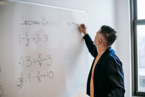 問題解決のフレームワーク｜なぜなぜ分析と課題設定の手順を解説