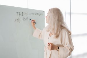 研修のリフレクションとは｜振り返りの質が学びの深さを決める理由
