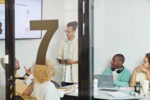 ロジカルシンキング研修の選び方｜外部講師に依頼する前に知っておきたいこと
