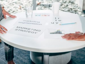 マーケティングとは｜基本概念から3C・STP・4Pまでわかりやすく解説