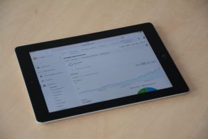 アクセス解析ツールの選び方｜GA4・Search Consoleを使いこなす方法